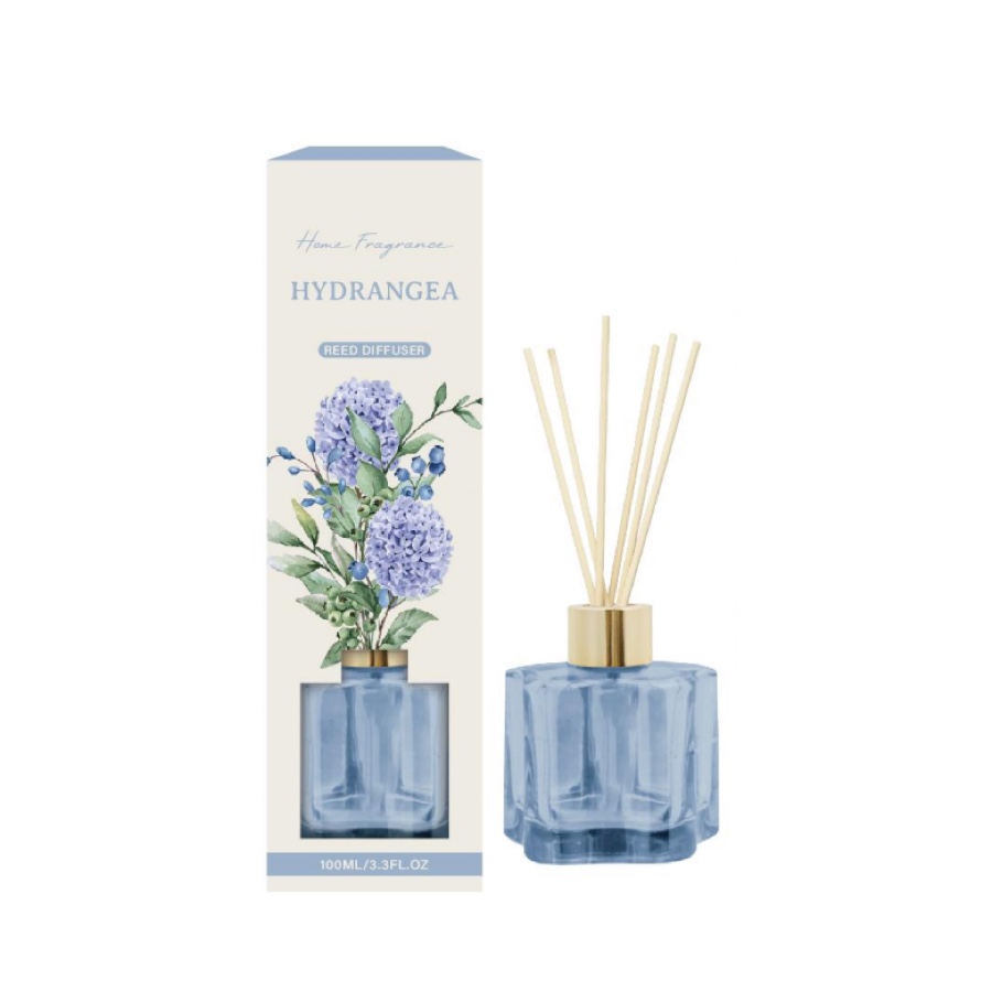 Hydrangea Reed Diffuser – Floral Home Fragrance in Blue Geometric Bottle, 100ml (3.3 fl oz) product